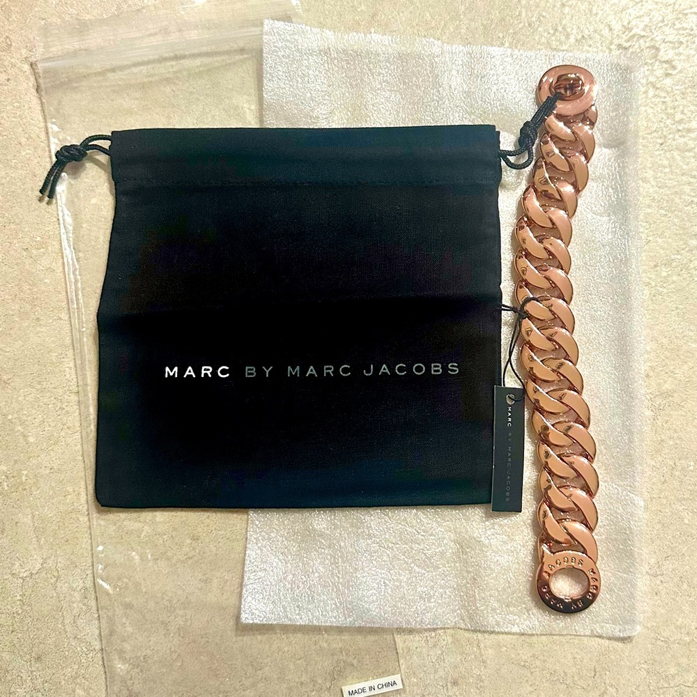 Marc Jacobs Rose Gold Chunky Chain Bracelet - Picture 2 of 3